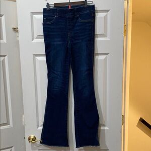 SPANX Dark Blue Flare Jeans Sz M Inseam 32”